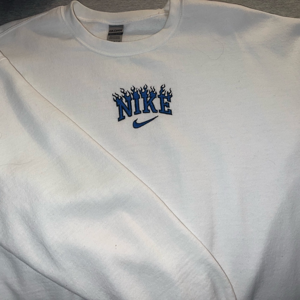 White Nike Crewneck
